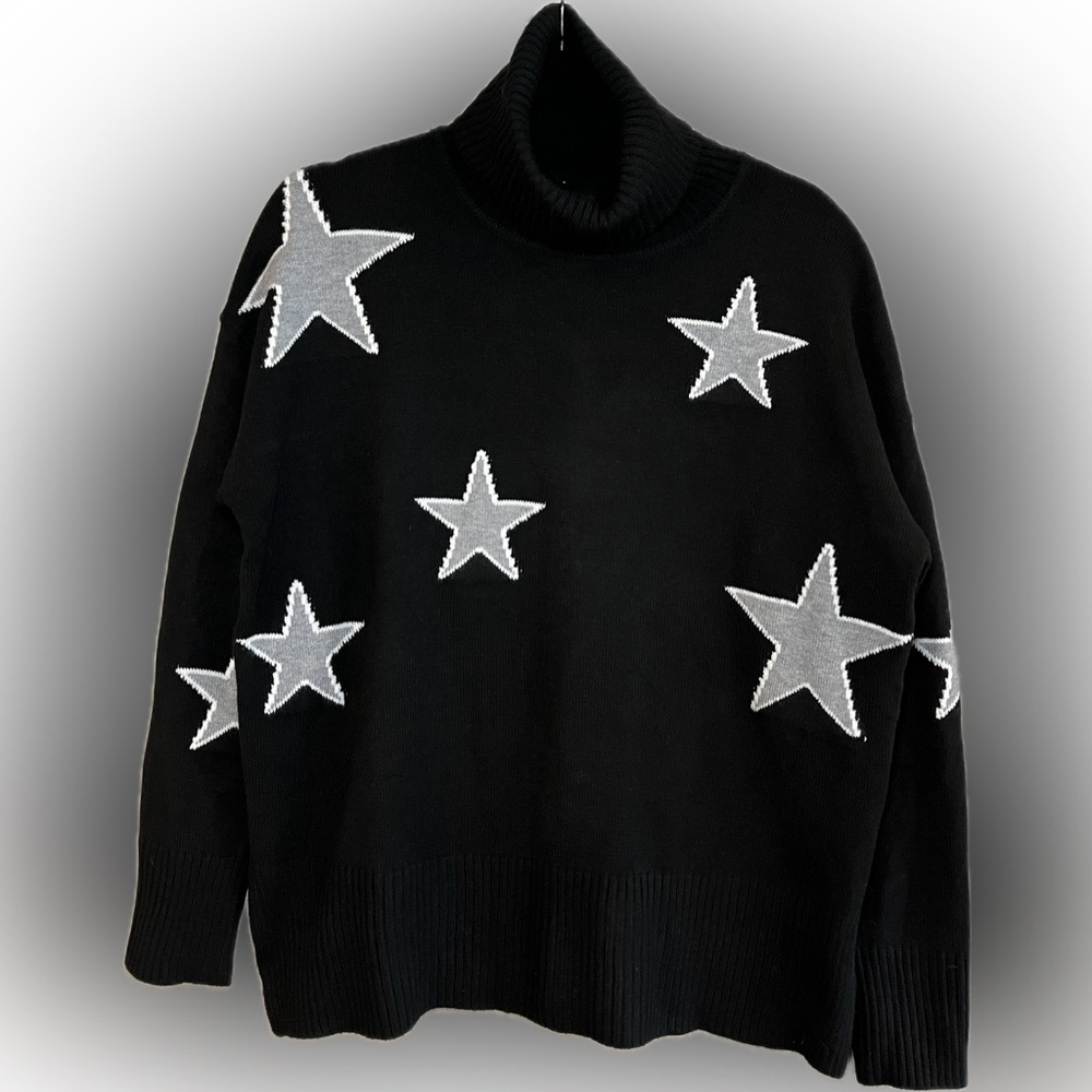 Sweet Romeo Outlined Star Oversized Turtleneck Sweater Black Grey White Size L